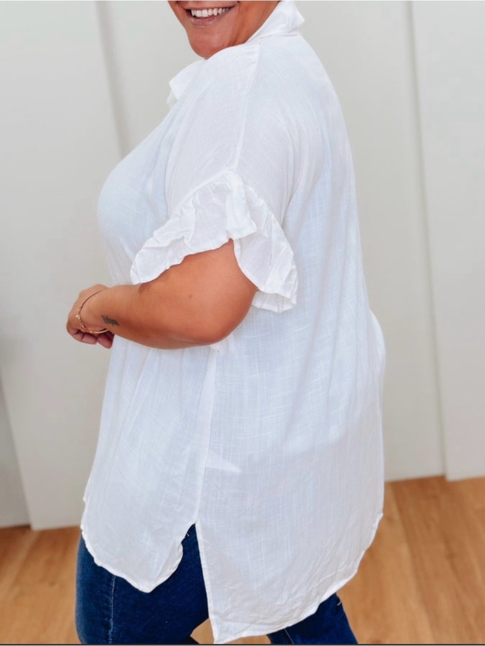 White Linen button down - Picture 4 of 7